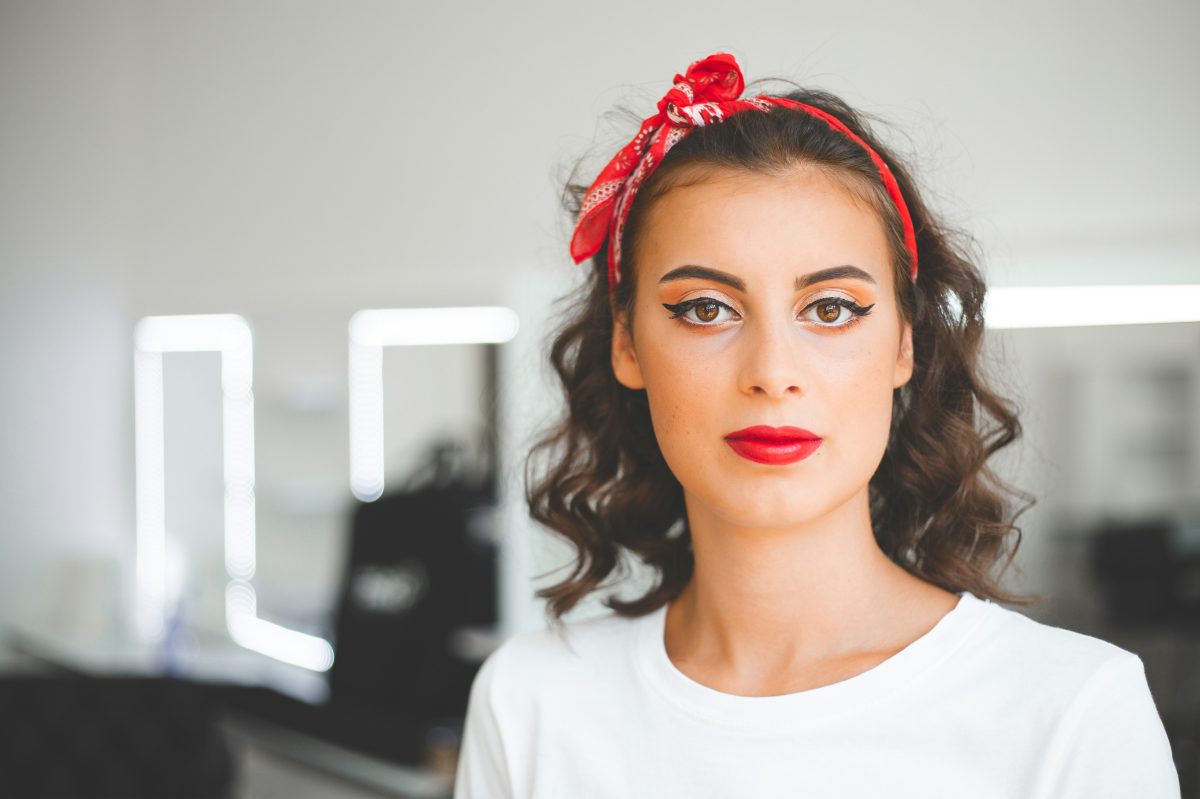 Pin-Up marius muresan hE6QxuFTJLs unsplash